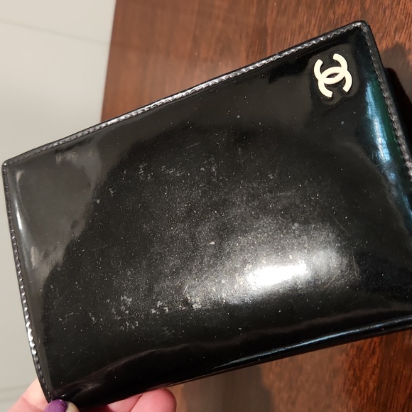 Chanel Patent Leather Passport/ Card Case - Picture 4 of 16